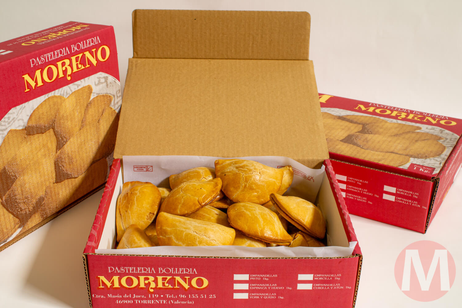 Caja con empanadillas